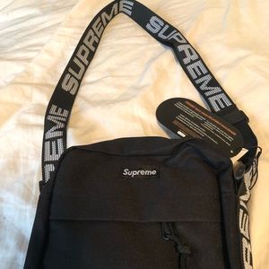 Supreme Shoulder bag